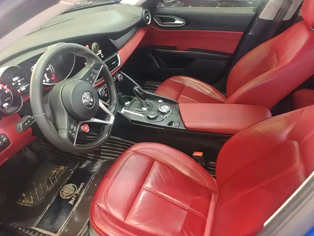 Alfa Romeo Giulia — миниатюра 22