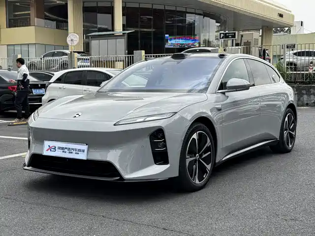 NIO NIO ET5T 2026
