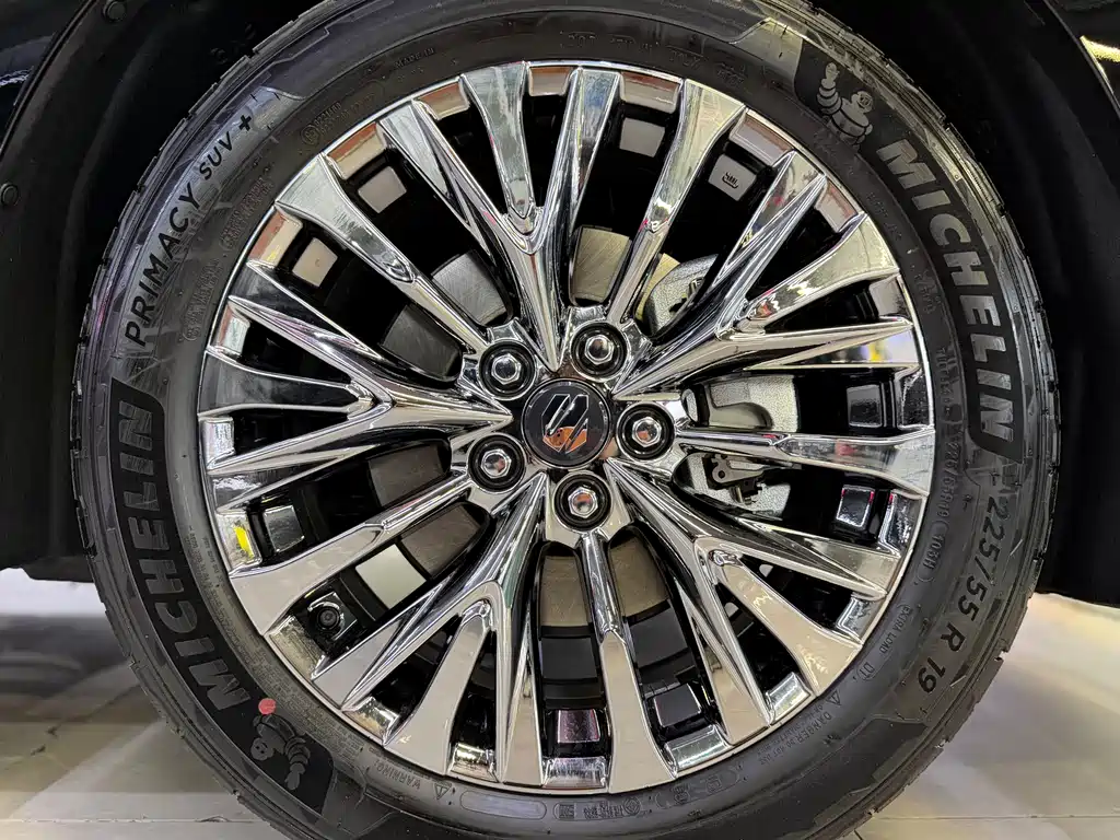 Toyota Alphard - фото 13