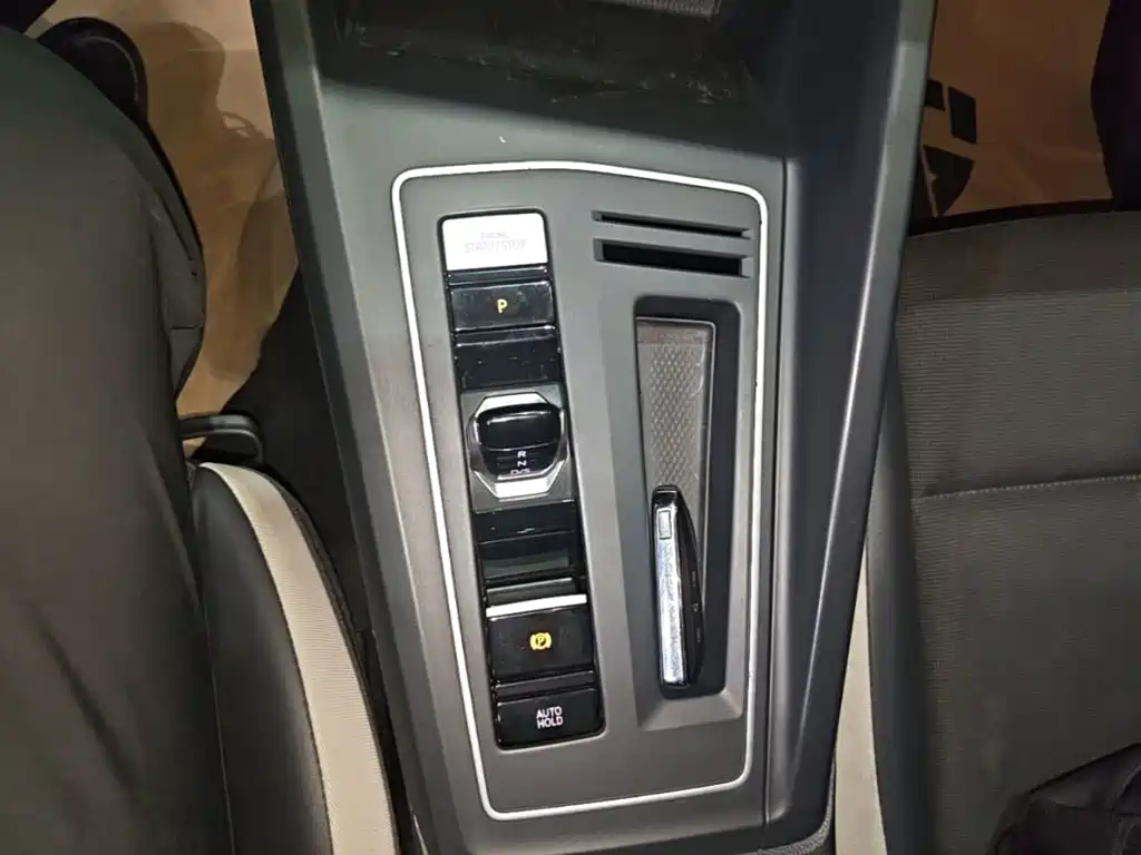 Volkswagen Golf — миниатюра 14