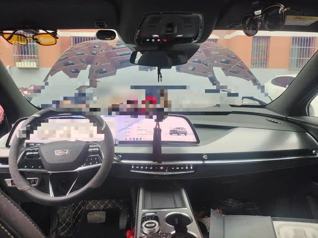 Cadillac XT5 — миниатюра 5