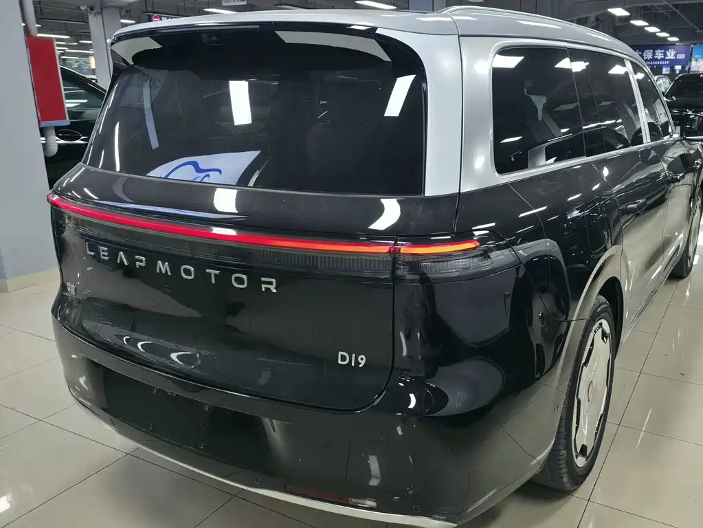 Leapmotor Leapmotor D19 — миниатюра 10