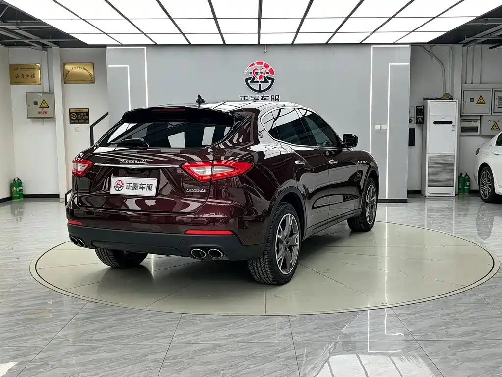 Maserati Levante — миниатюра 14