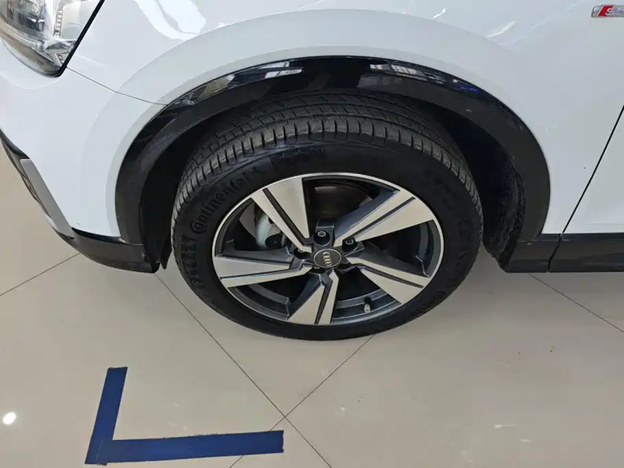 Audi Q2L — миниатюра 6