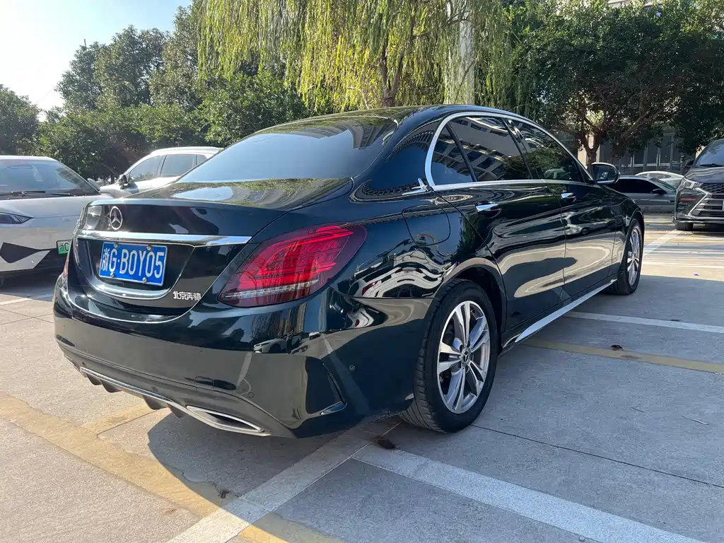 MERCEDES-BENZ C CLASS