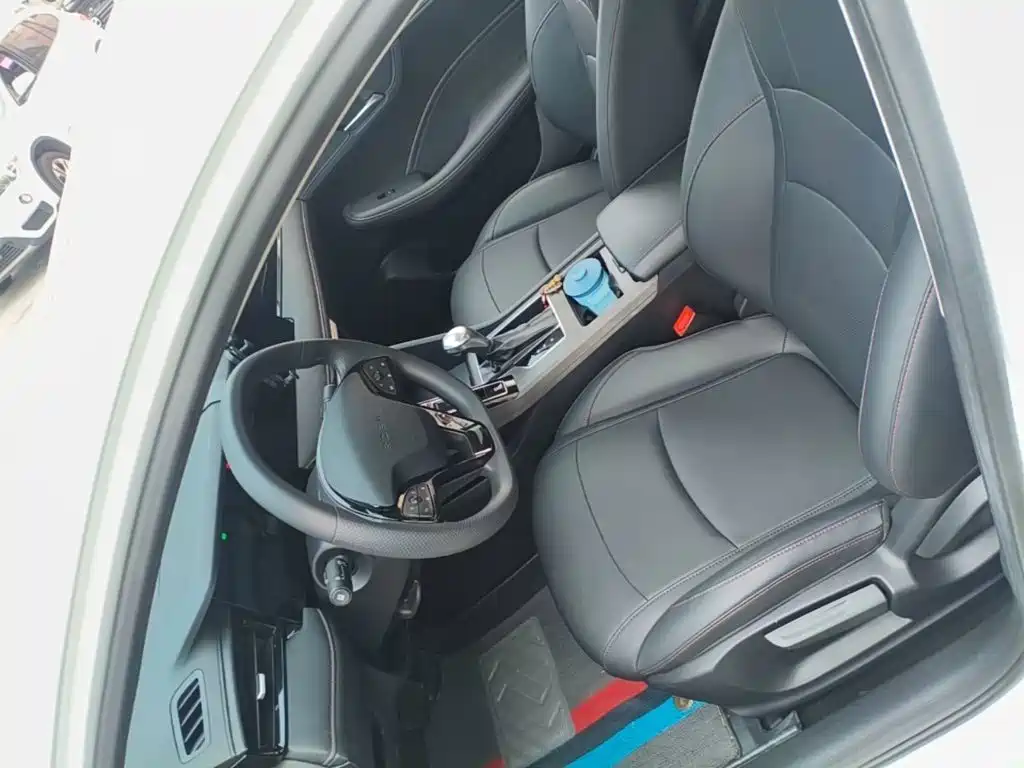 Roewe i5 — миниатюра 15