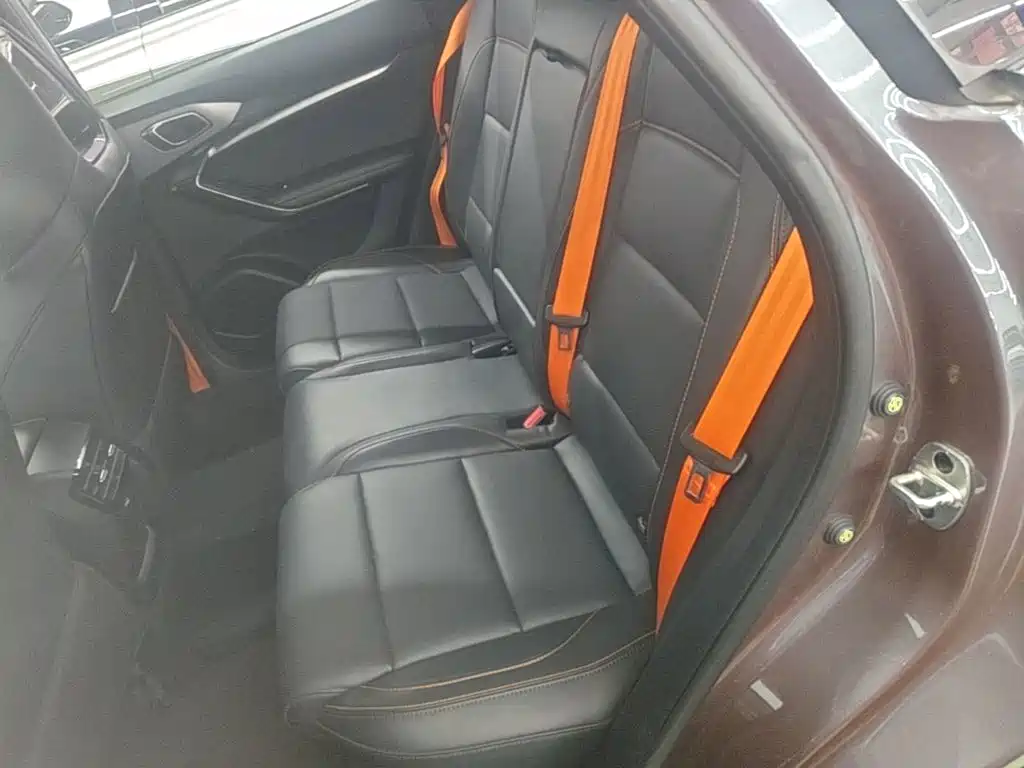 MG MG ONE — миниатюра 17