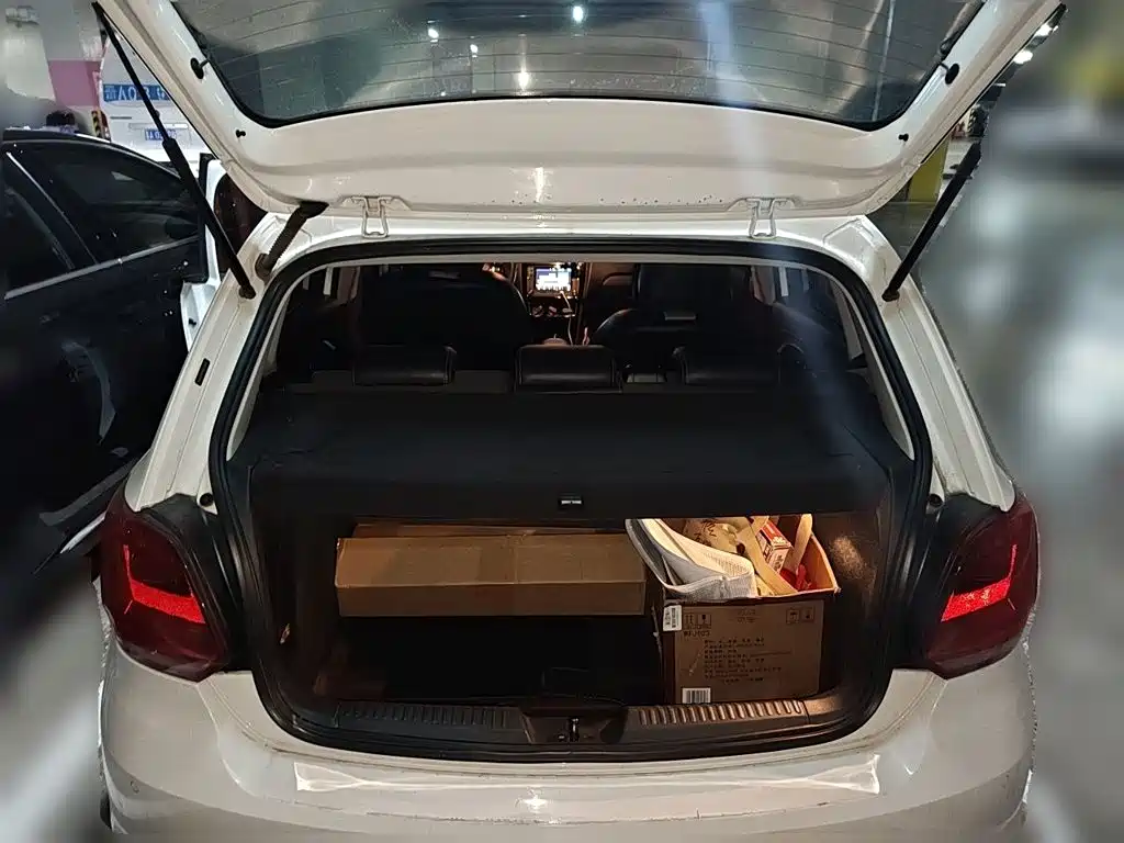 Volkswagen Polo — миниатюра 10
