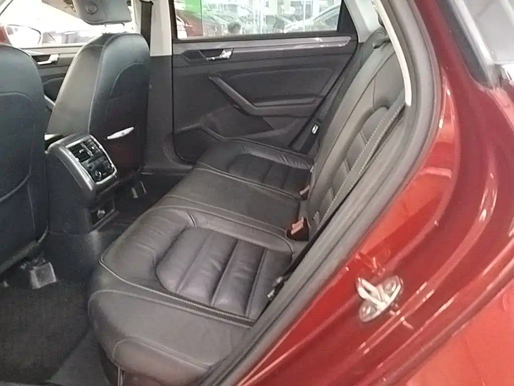 Volkswagen Passat — миниатюра 17