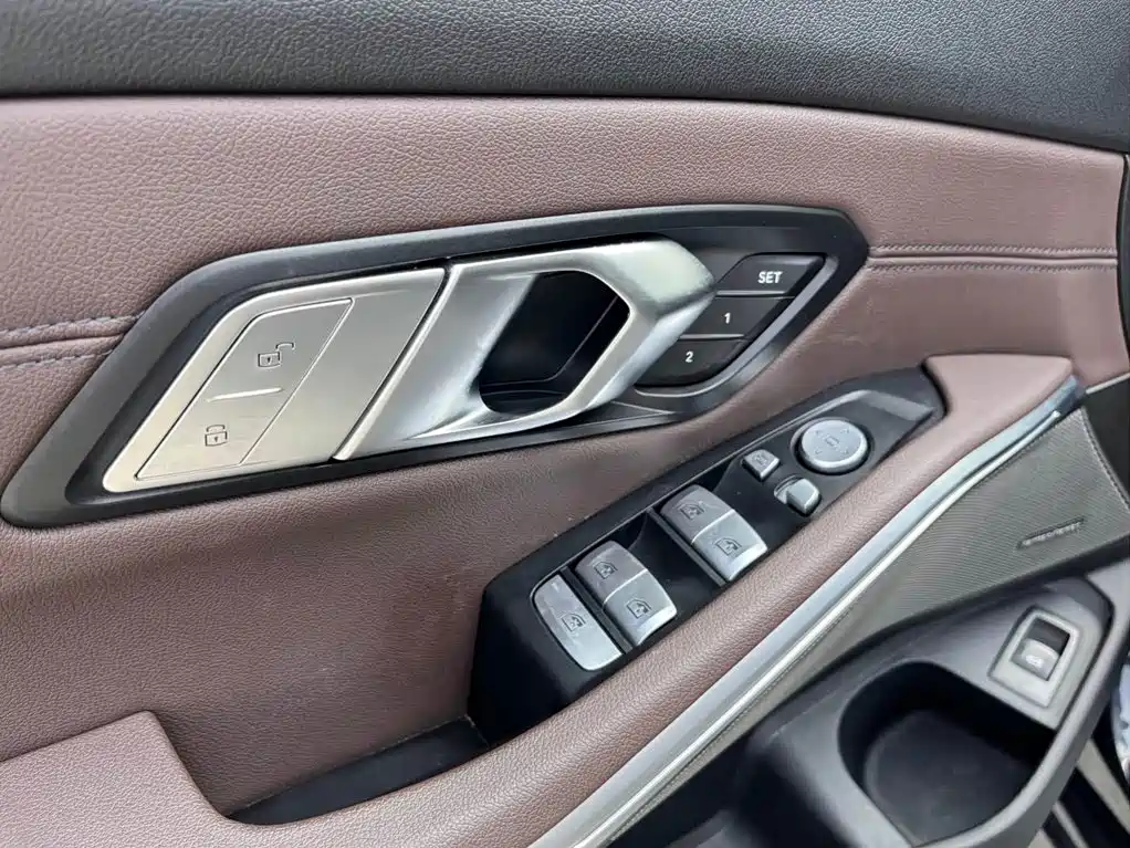 BMW 3 Series — миниатюра 20
