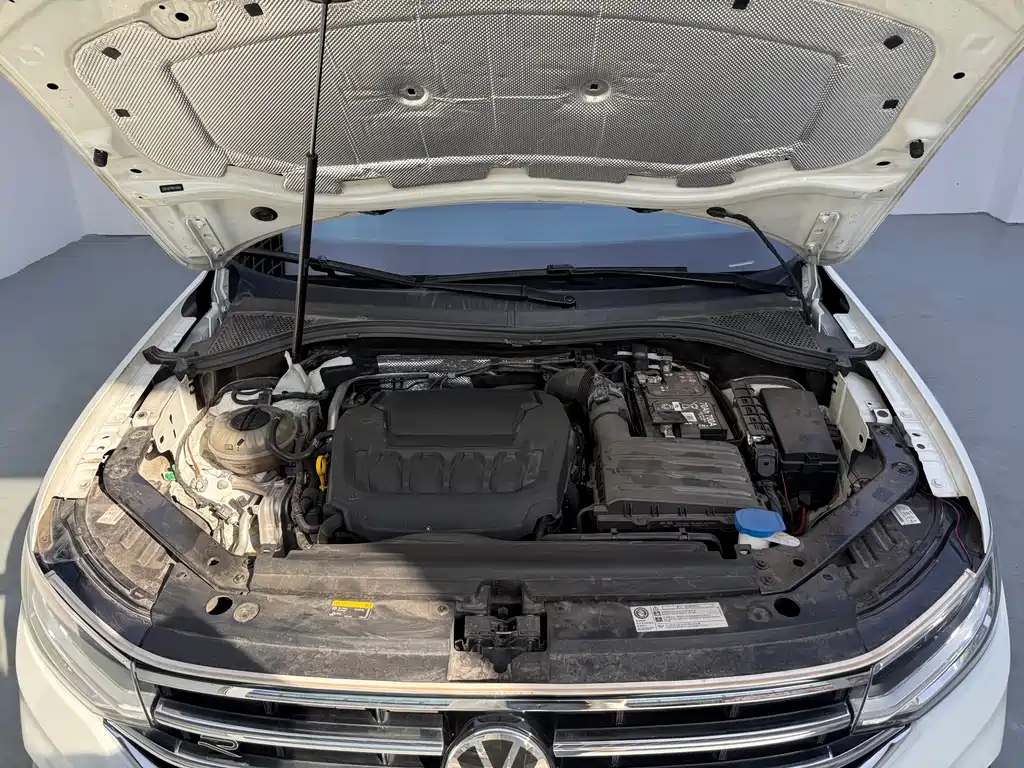Volkswagen Tiguan L L 2024 330TSI AT R-Line