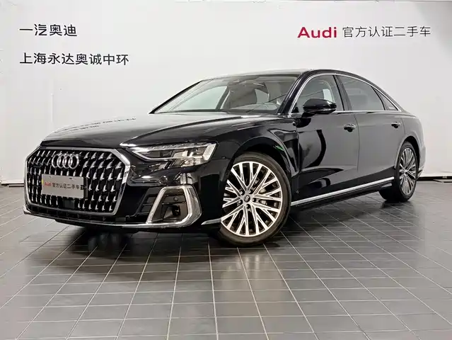 2025 Audi A8