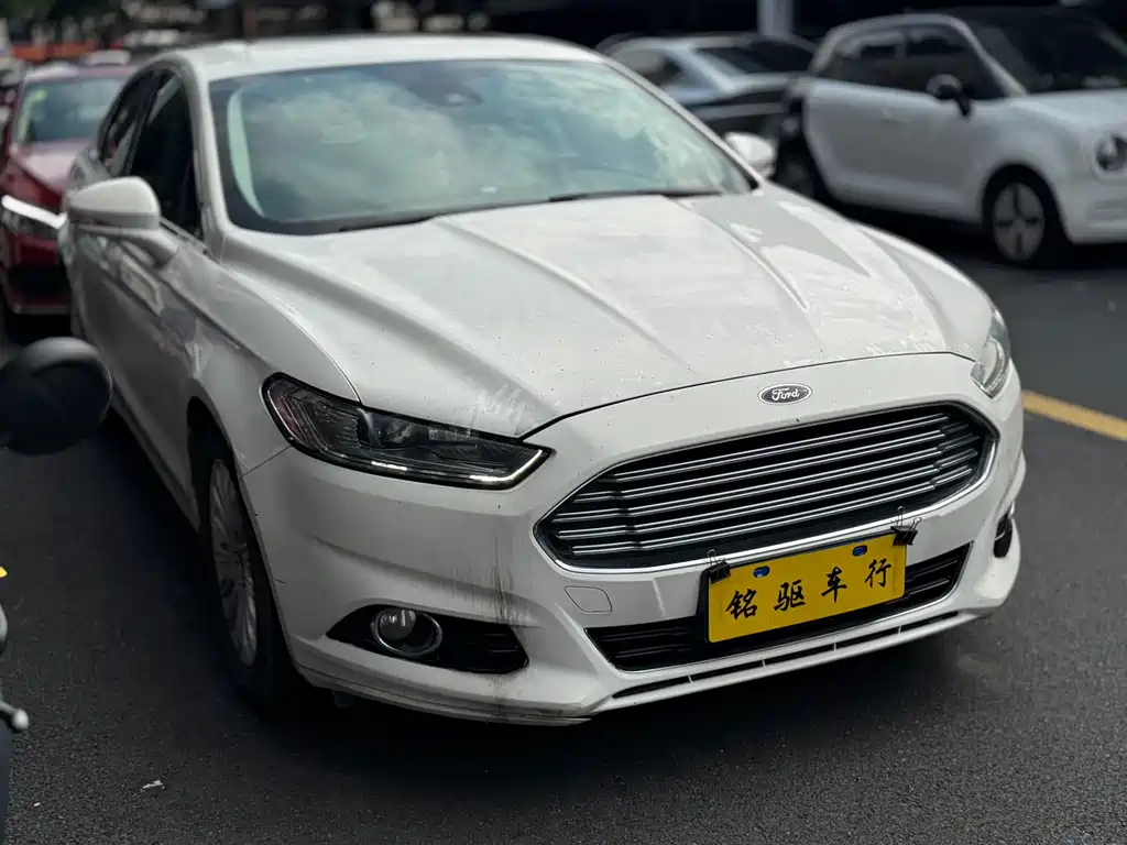 Ford Mondeo 2013 2.0L GTDi200 Luxury