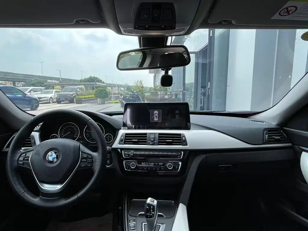 BMW 3 Series GT — миниатюра 12