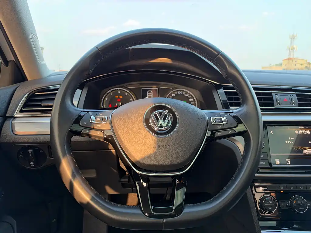 Volkswagen Lamando — миниатюра 10
