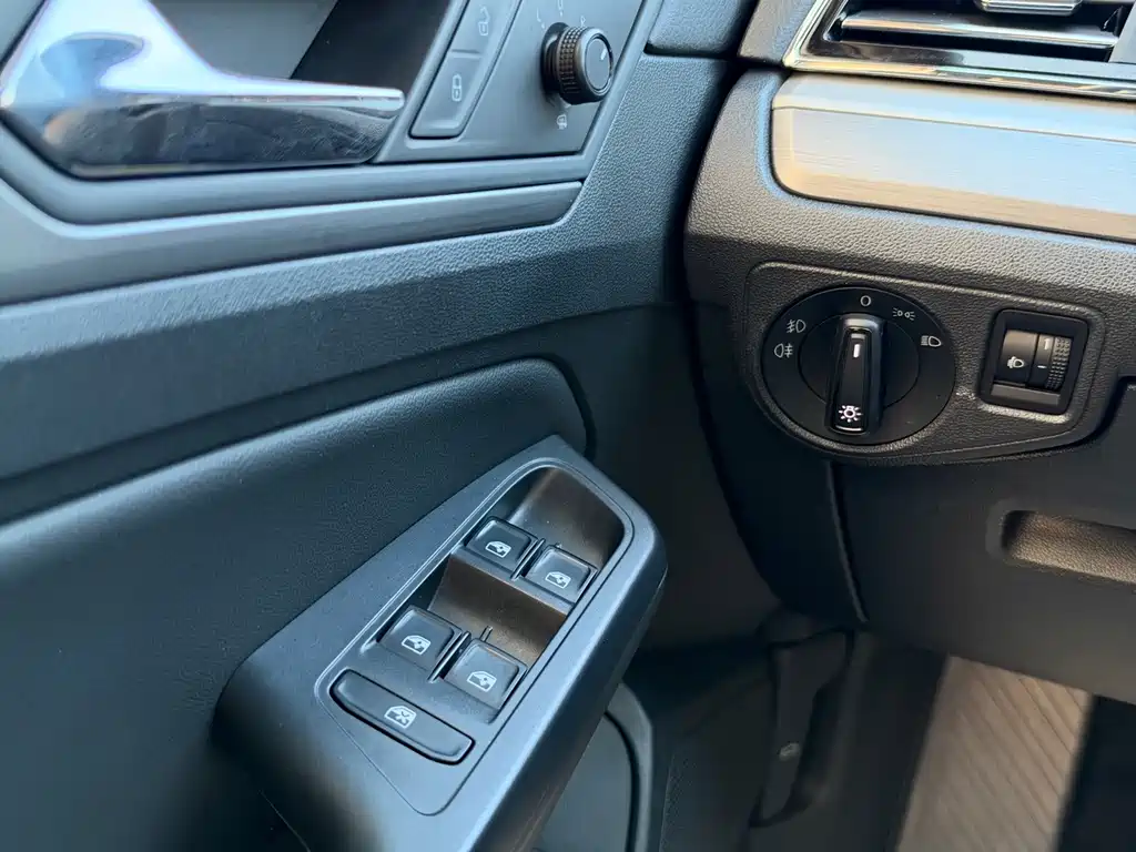 Volkswagen Lamando — миниатюра 13