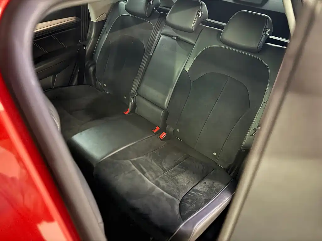 Roewe RX5 New Energy — миниатюра 11