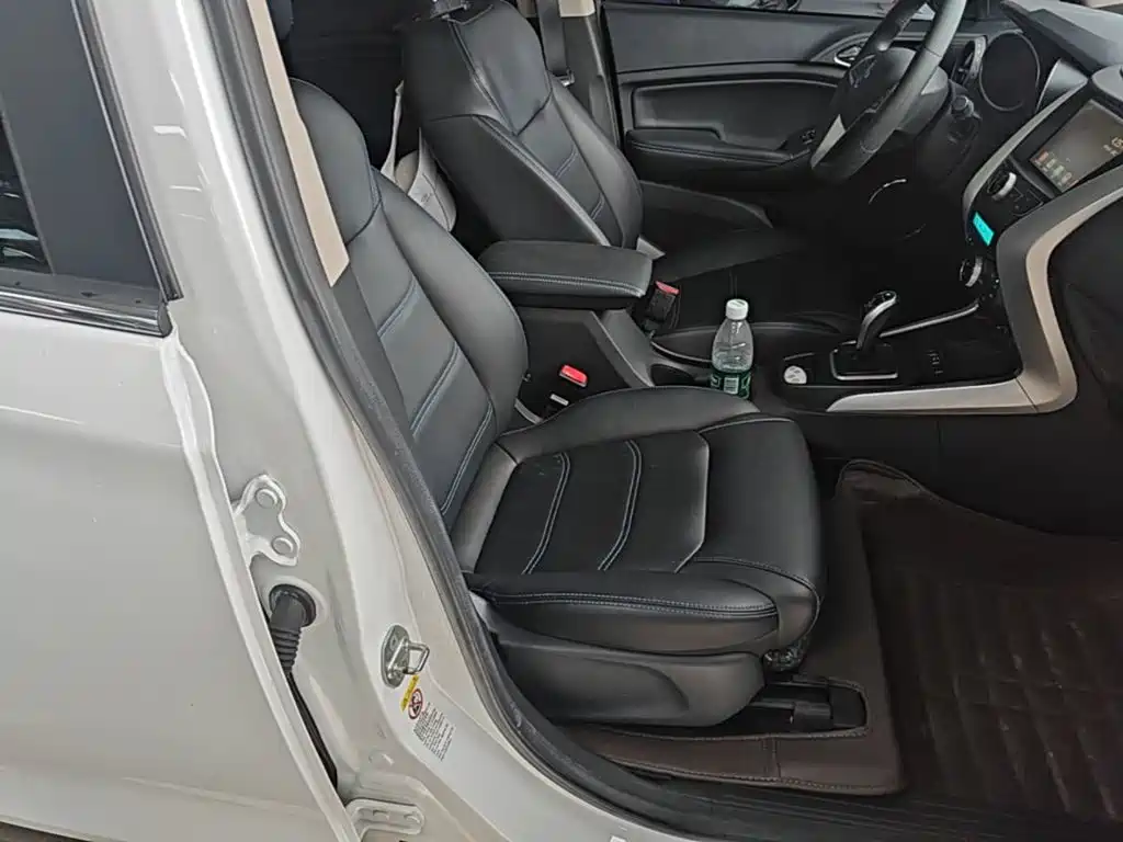 BYD Yuan EV — миниатюра 25
