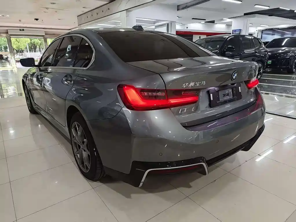 BMW i3 2024 eDrive 35 L