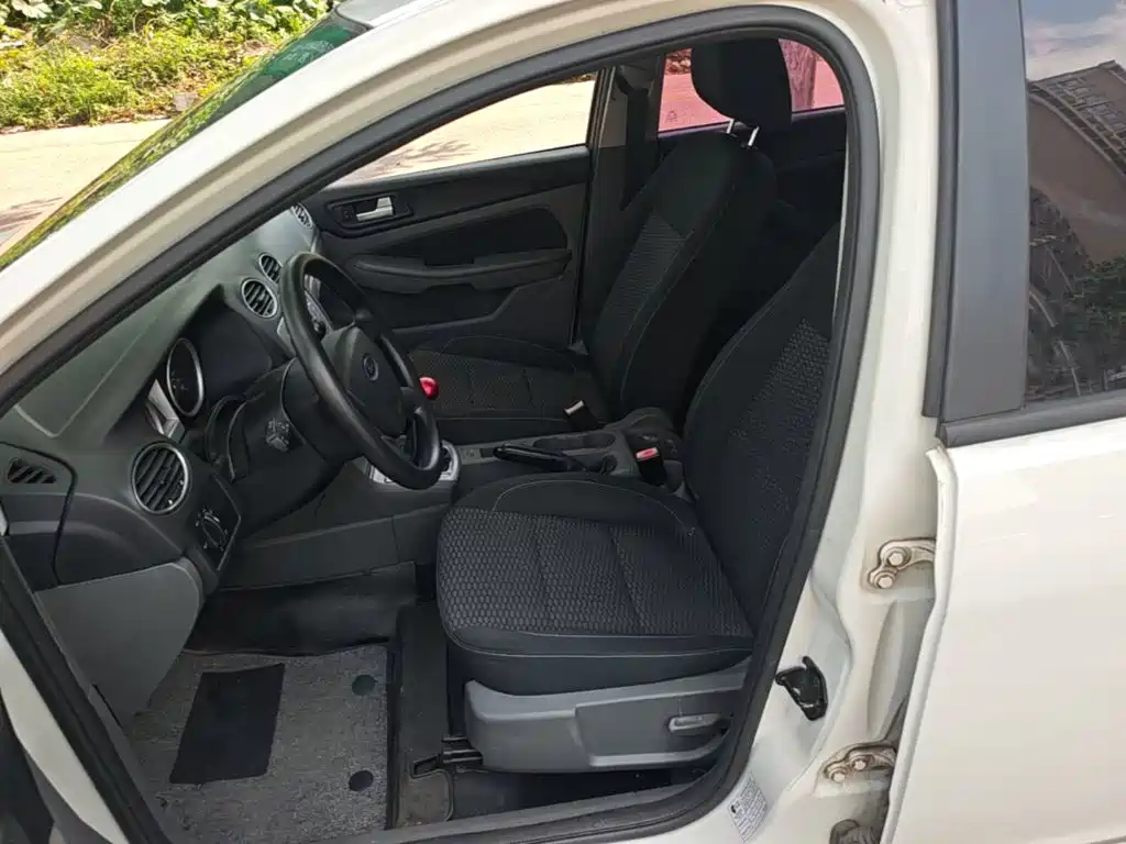 Ford Focus — миниатюра 15
