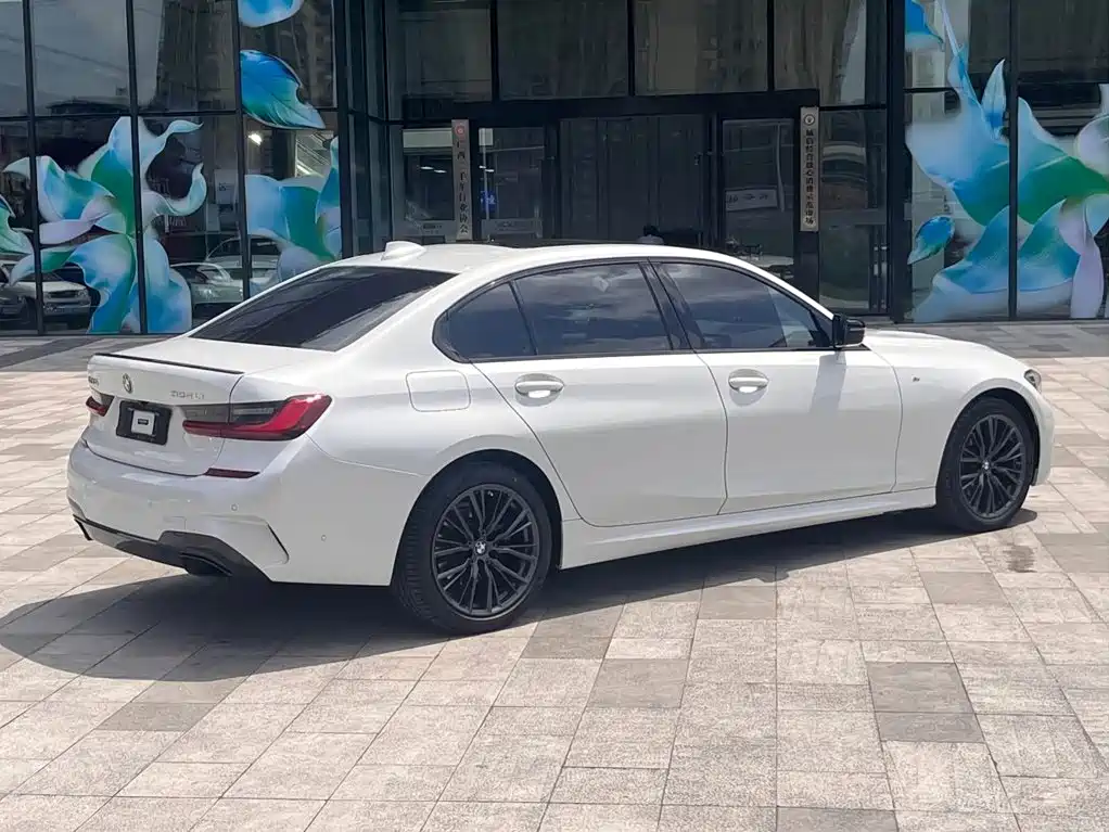 BMW 3 Series — миниатюра 5