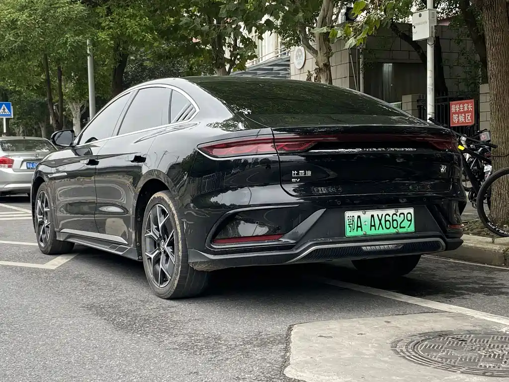 BYD Han — миниатюра 7
