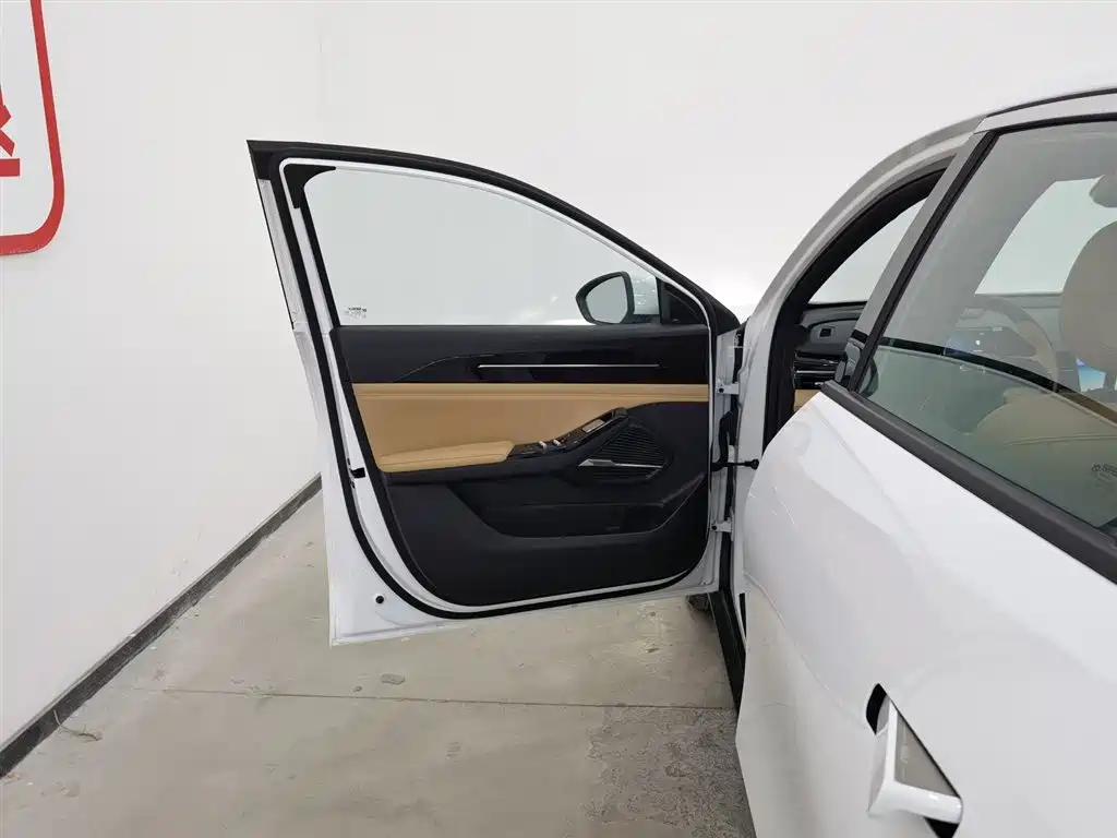 GEELY GALAXY GALAXY L6