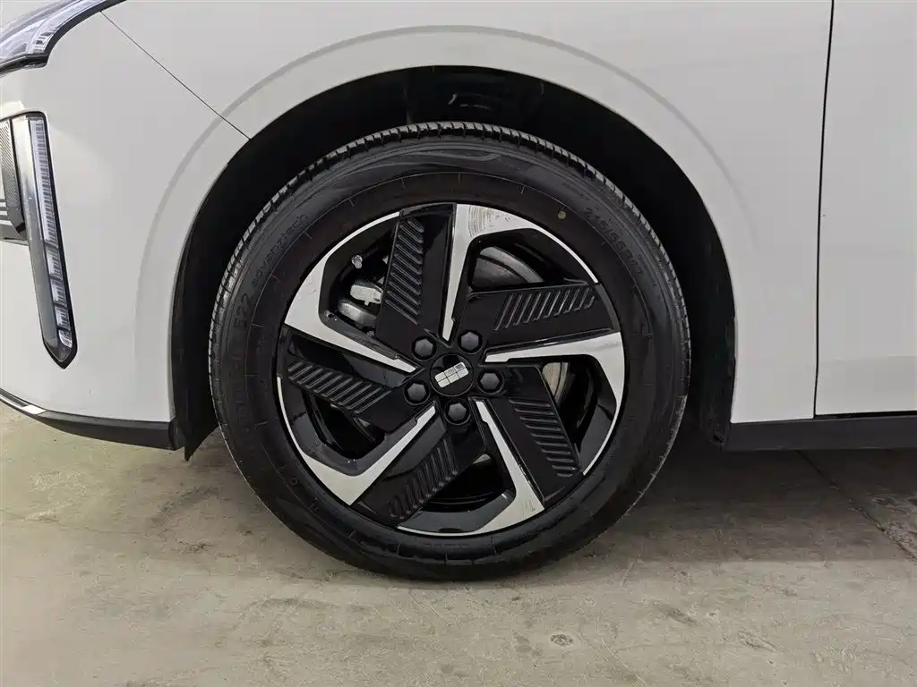 GEELY GALAXY GALAXY L6