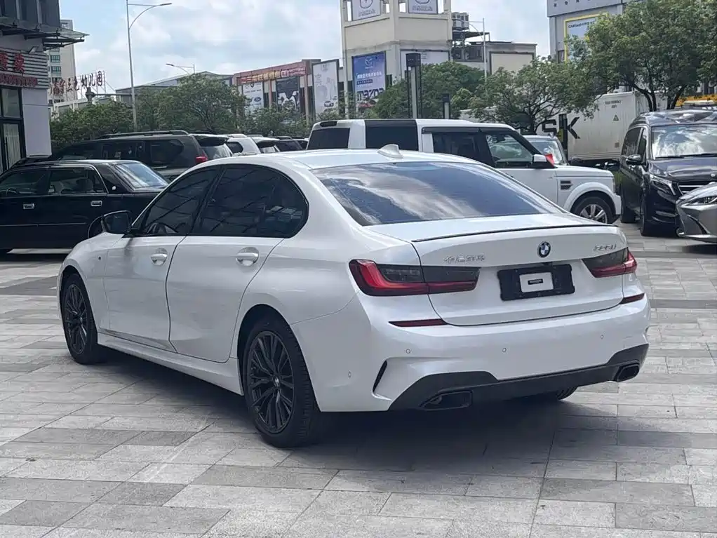 BMW 3 Series — миниатюра 7