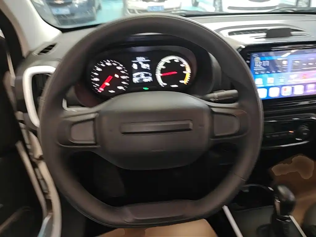 Roewe Clever — миниатюра 11