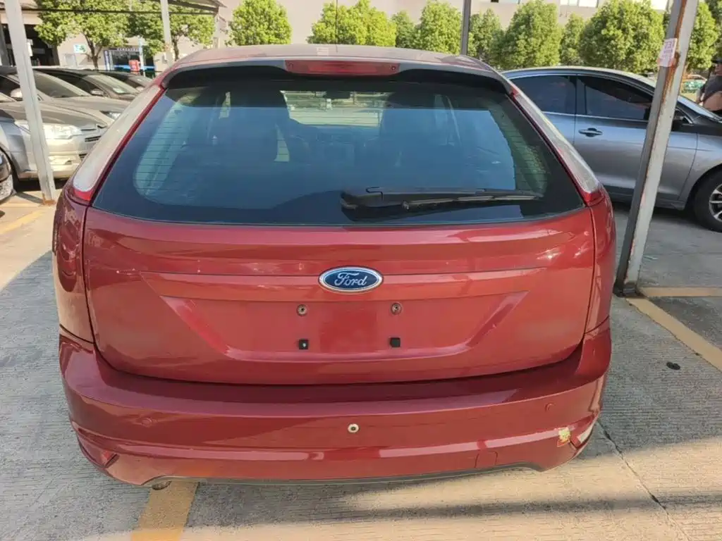 Ford Focus — миниатюра 6