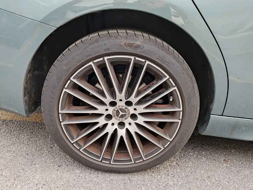Mercedes-Benz C-Class — миниатюра 8
