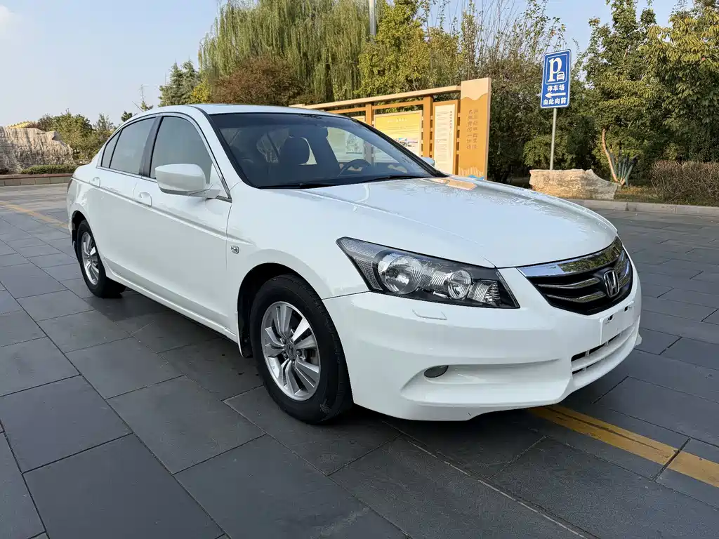 Honda Accord — миниатюра 5