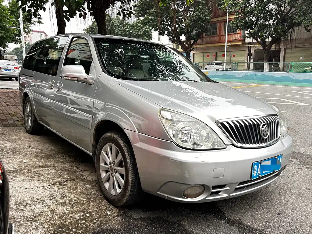 Buick GL8 2013 2.4L