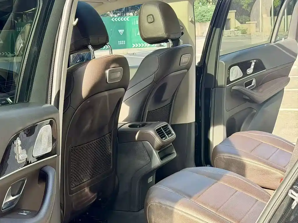 Mercedes-Benz GLS — миниатюра 6