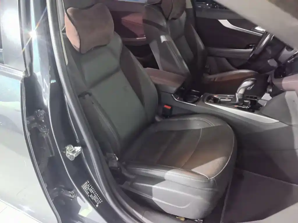 Chevrolet Malibu — миниатюра 25