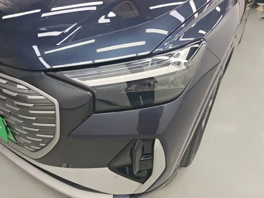 Audi Q4 e-tron — миниатюра 24
