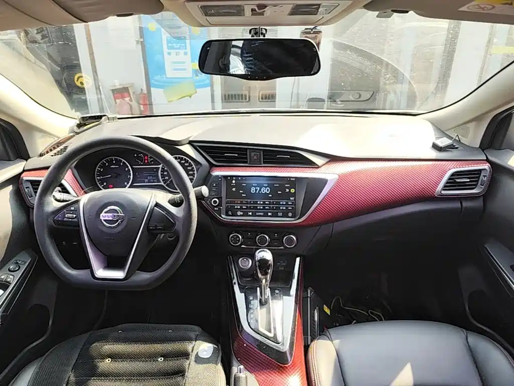Nissan Bluebird — миниатюра 10