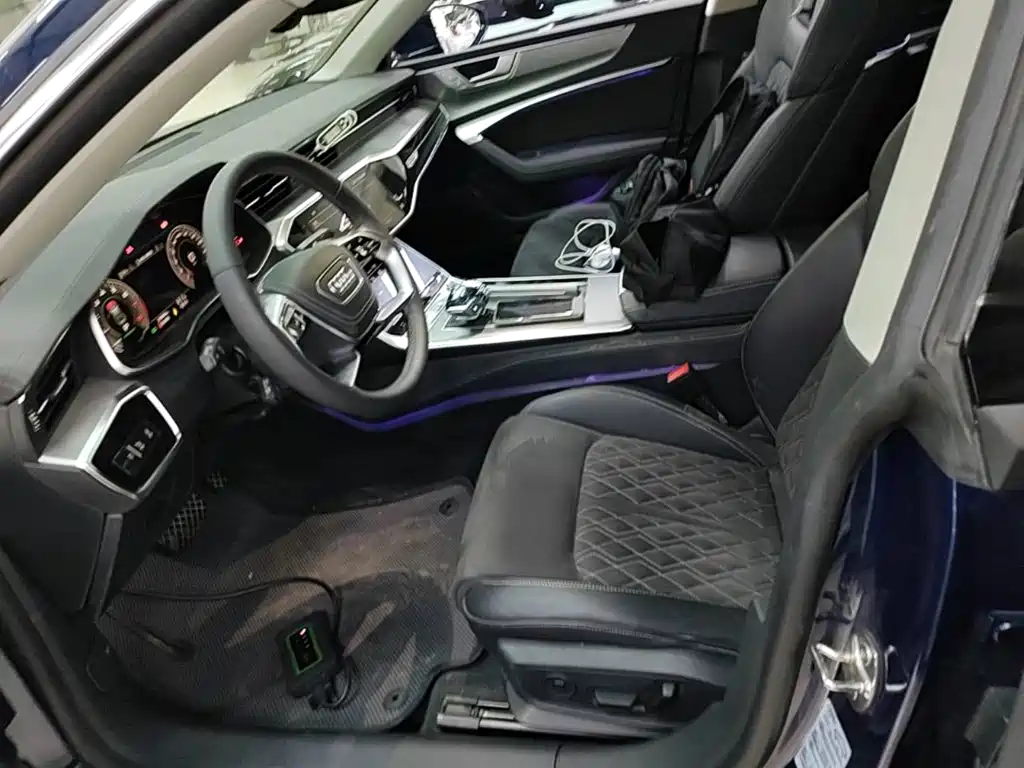 Audi A7L — миниатюра 15