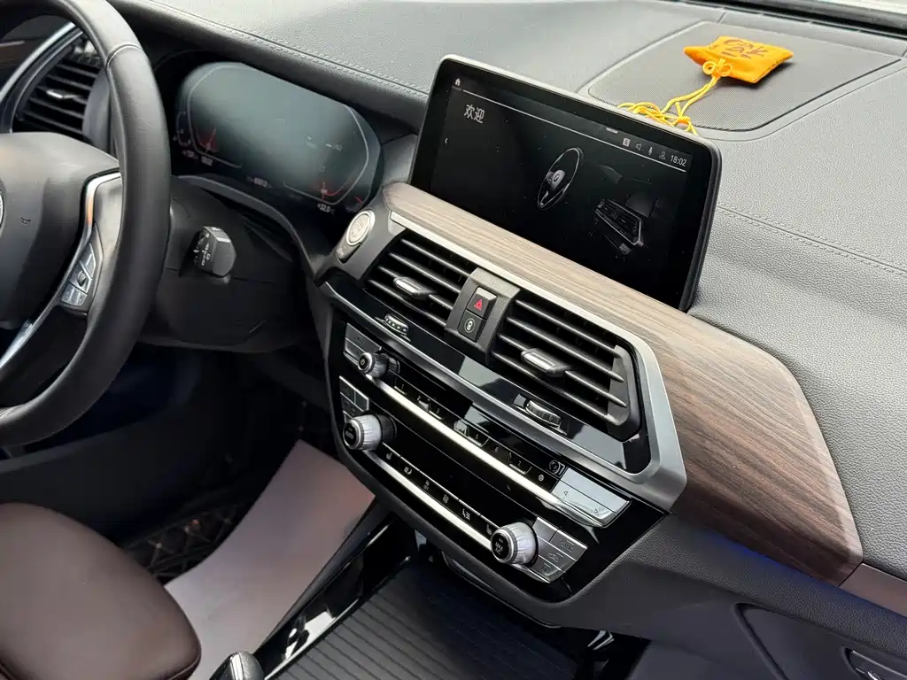BMW X3 — миниатюра 15