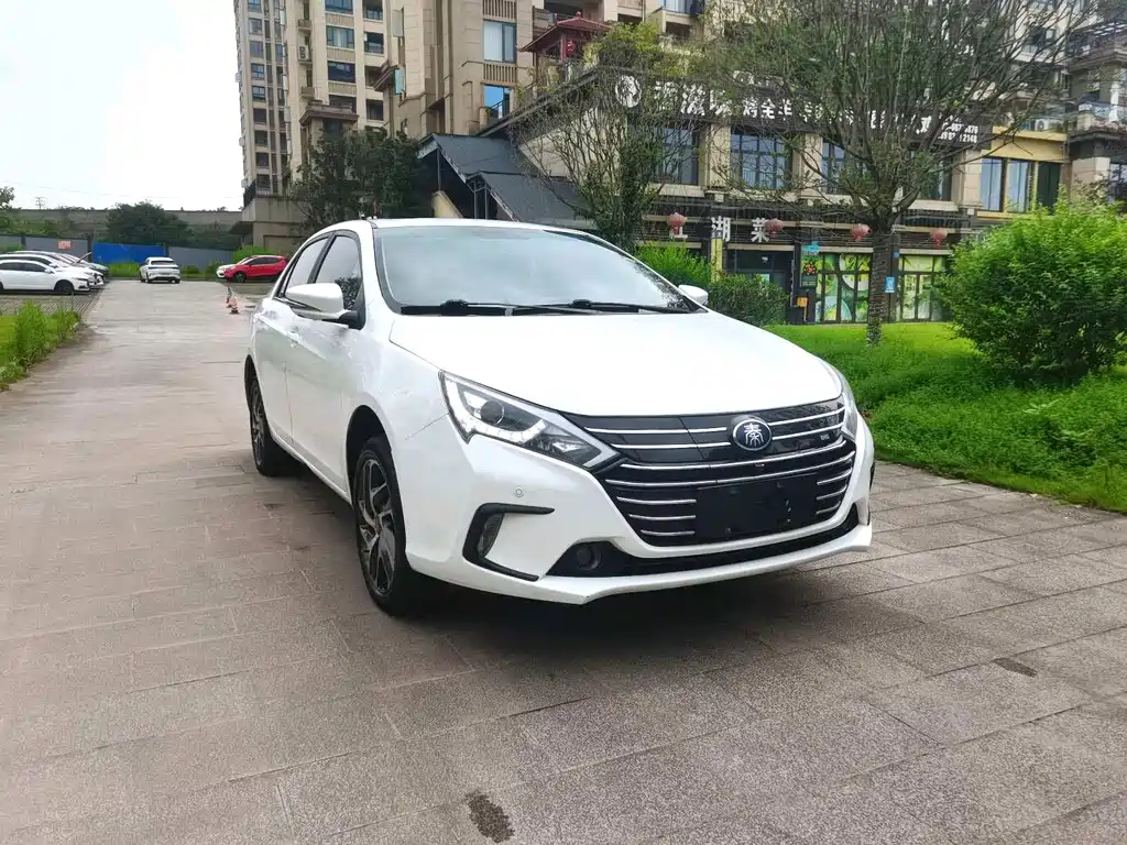 BYD Qin NEV — миниатюра 3