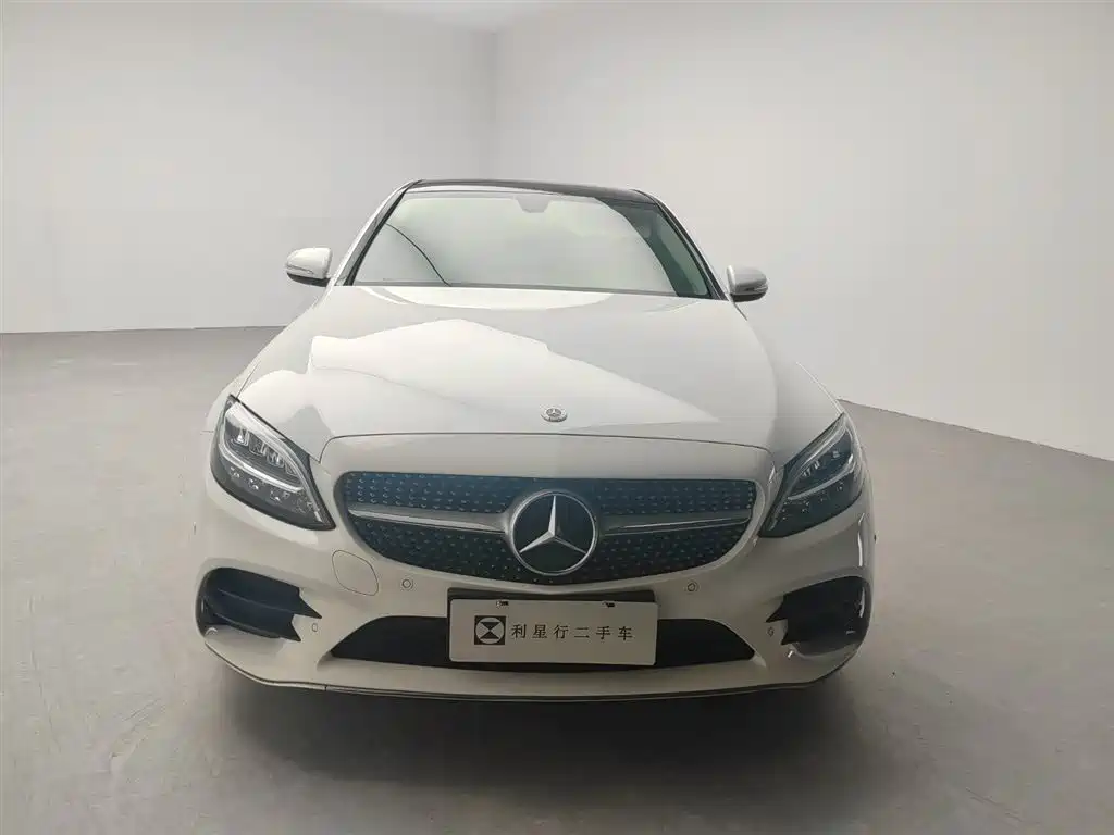 Mercedes-Benz C-Class — миниатюра 16