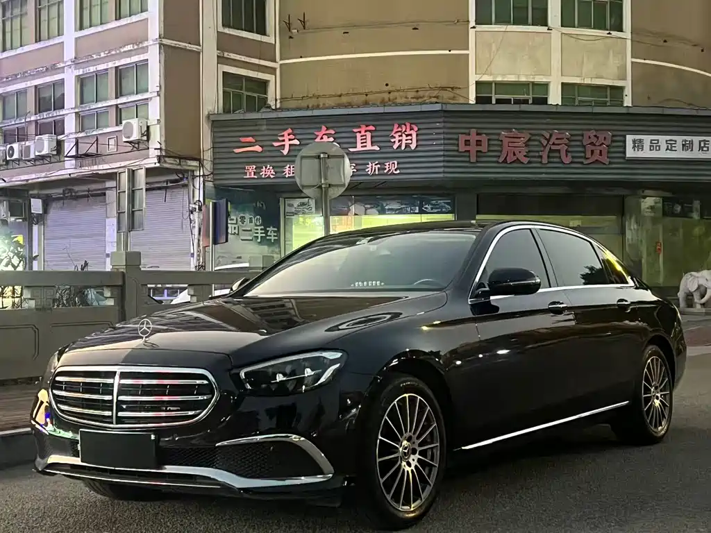 Mercedes-Benz E-Class 2021