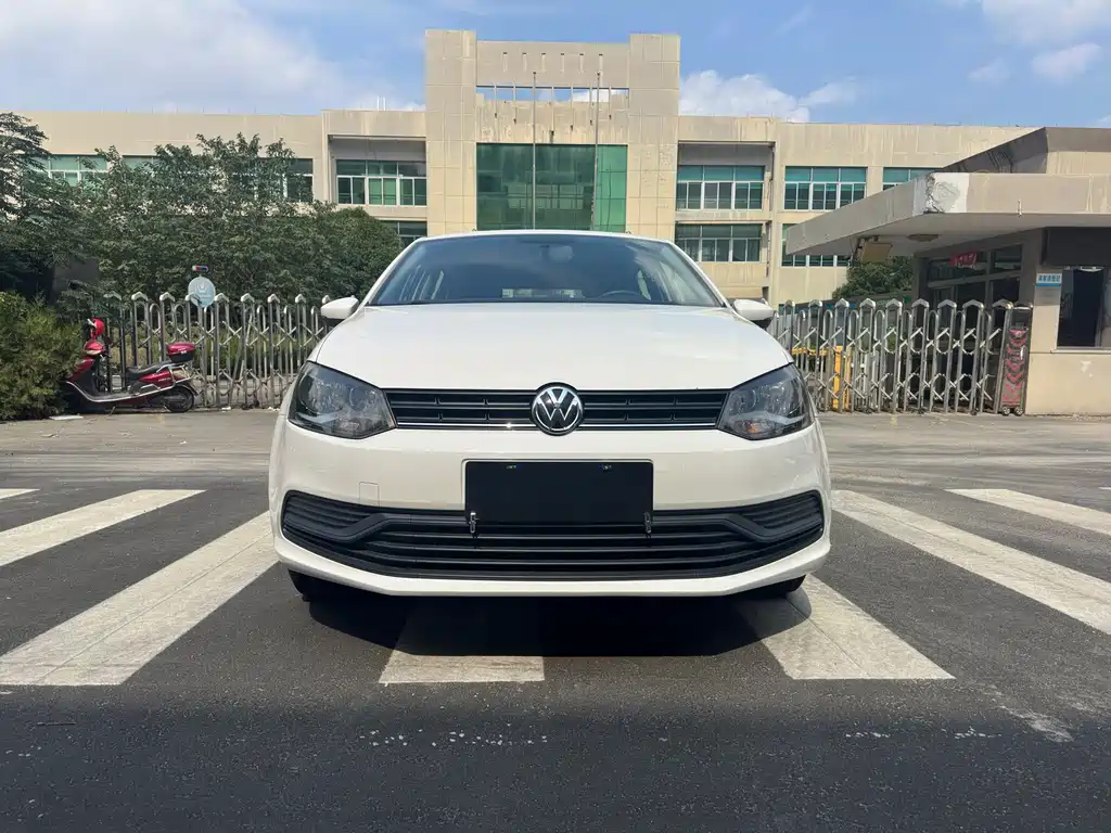 Volkswagen Polo — миниатюра 2
