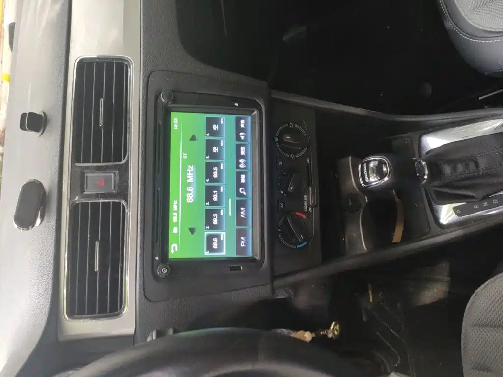 Skoda Rapid Spaceback — миниатюра 10