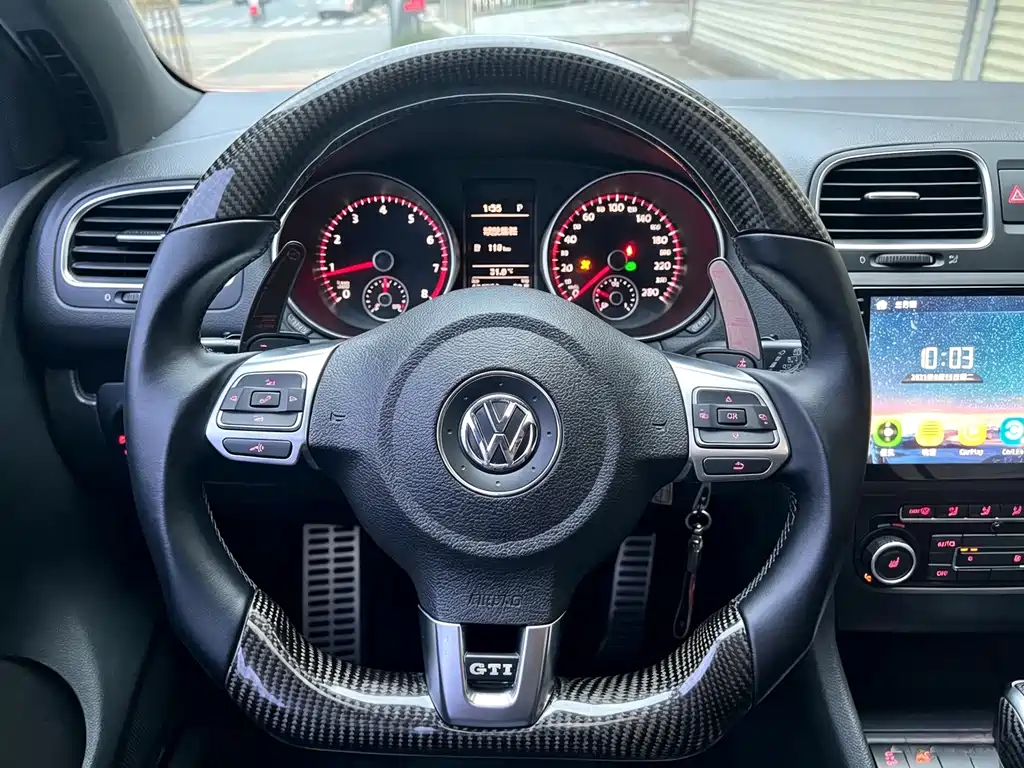 Volkswagen Golf GTI — миниатюра 8