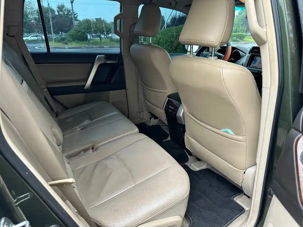 Toyota Prado — миниатюра 11