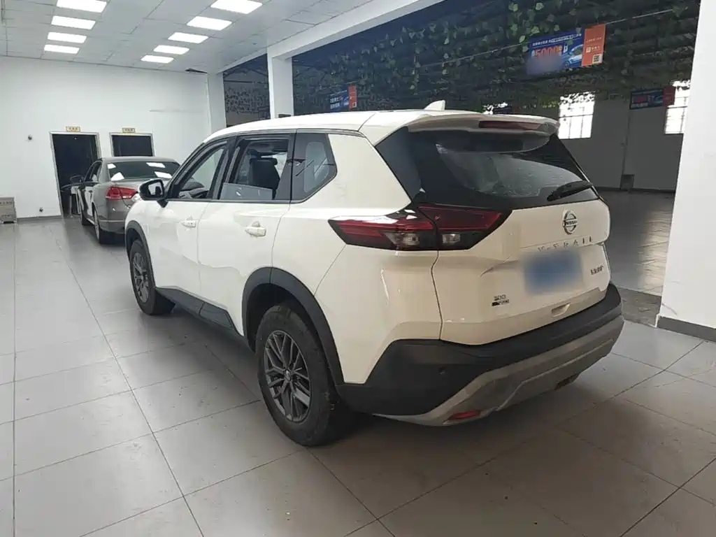 Nissan X-Trail — миниатюра 5