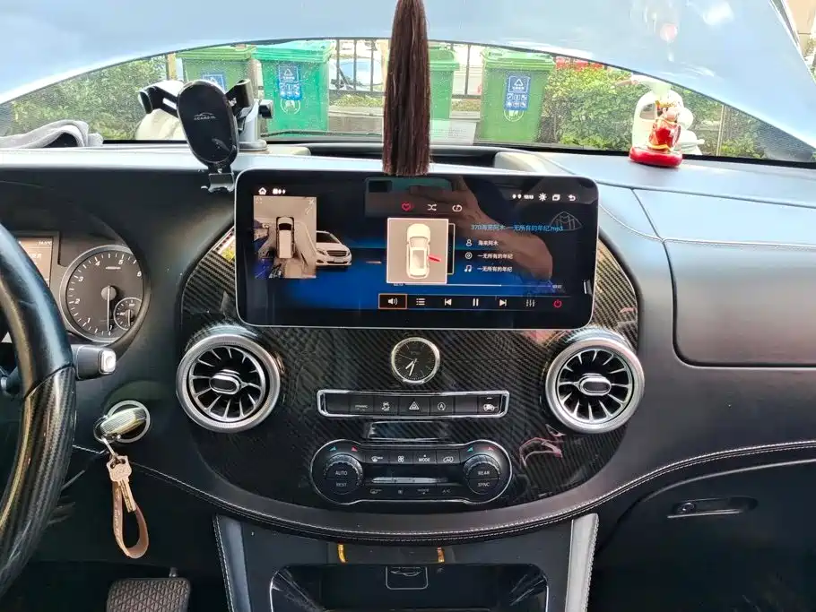 Mercedes-Benz Vito — миниатюра 13