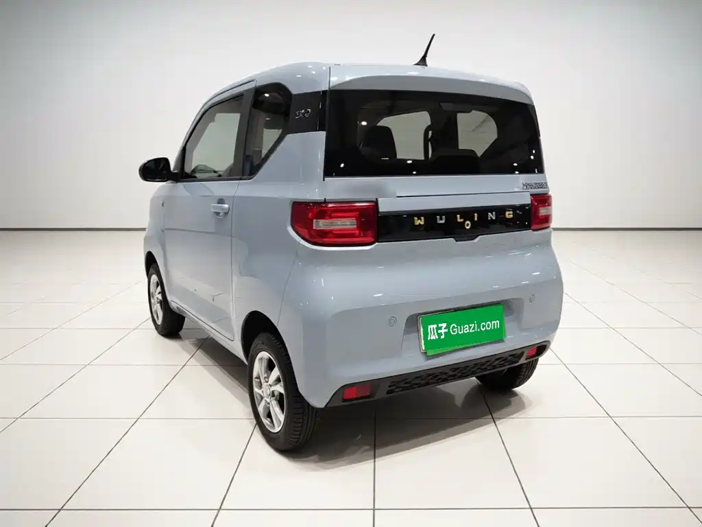 Wuling MINIEV — миниатюра 4